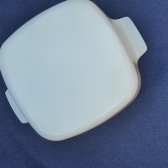 Vintage Corningware Summer Blush 1.5 Liter Casserole Dish - Picture 5 of 9